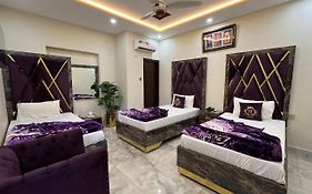 Royal Palace Hotel